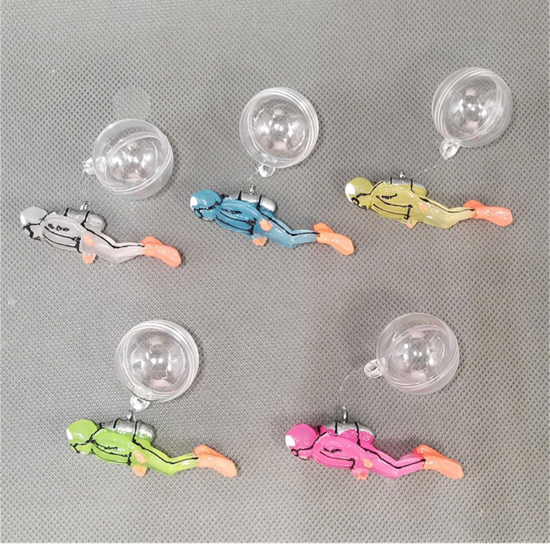 Glowing Night Diver Aquarium Figurine - Resin Underwater Decoration Premium Dog & Cat Toys | WhatDaDog Pet Store